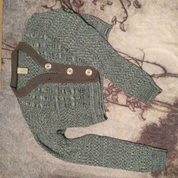 green Sweaters - Adorable cropped cotton cardigan